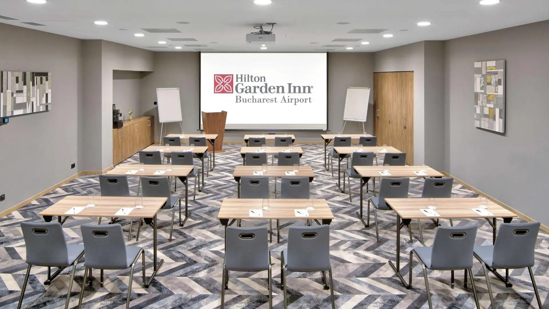 **** Hotel Hilton Garden Inn Bucharest Airport Otopeni Rumunsko