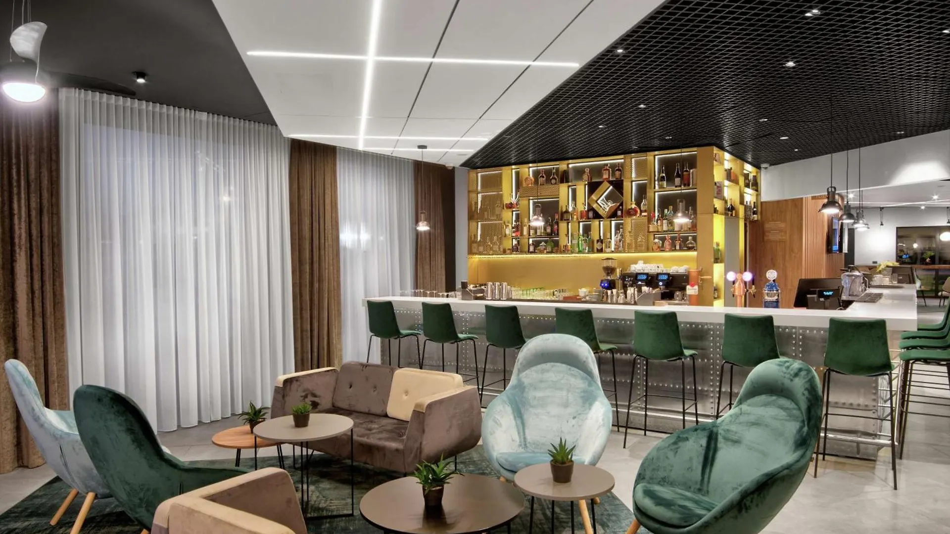 **** Hotel Hilton Garden Inn Bucharest Airport Otopeni Rumunsko