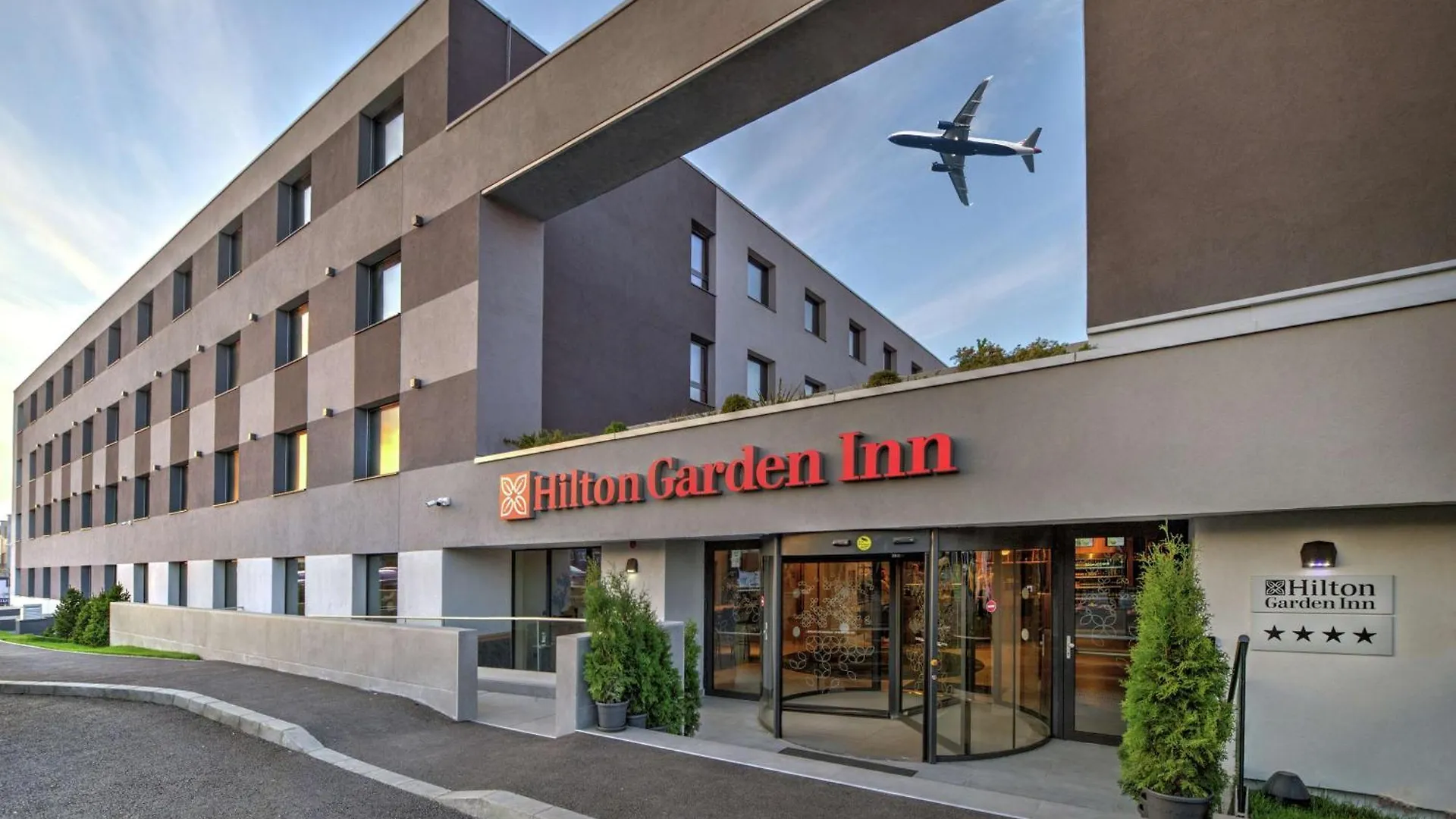 אוטופן Hilton Garden Inn Bucharest Airport